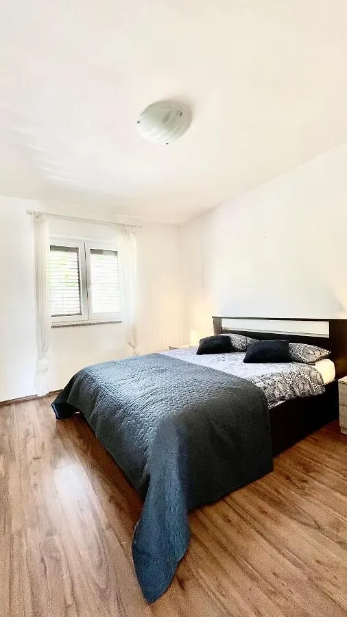 Marina View Apartments Pula 0*,  Croatia